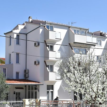 Markom Apartmani Kastela Exterior photo