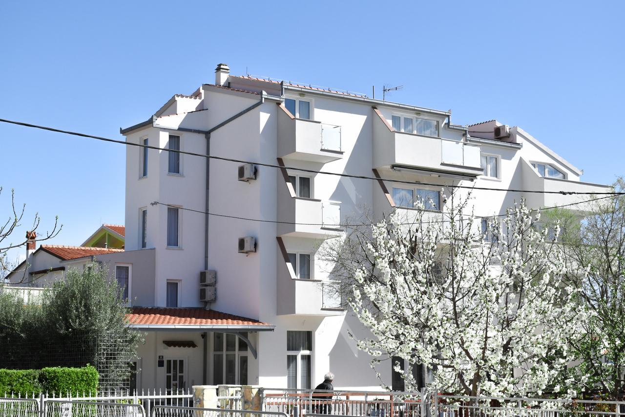 Markom Apartmani Kastela Exterior photo